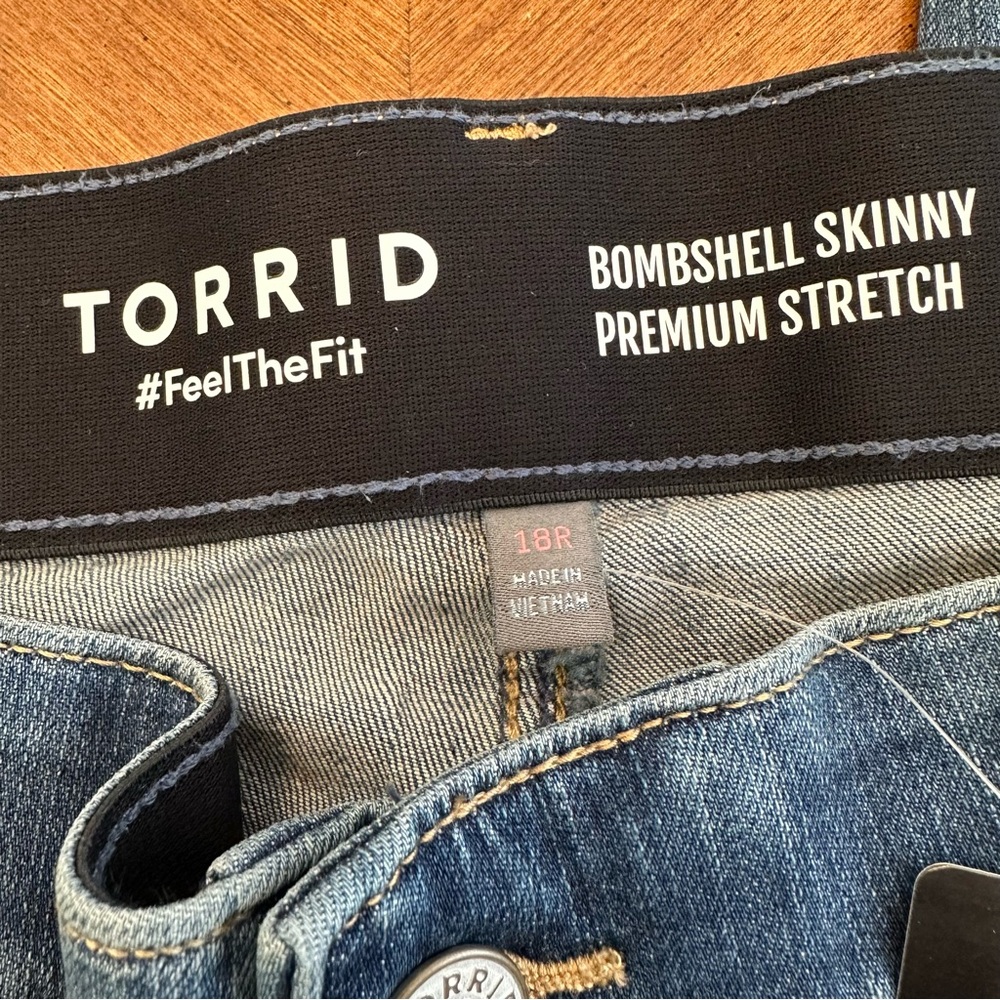 Torrid Heartthrob Blue Bombshell Skinny Jeans, Plus Size 18R, Women's Denim, New - Picture 6 of 13
